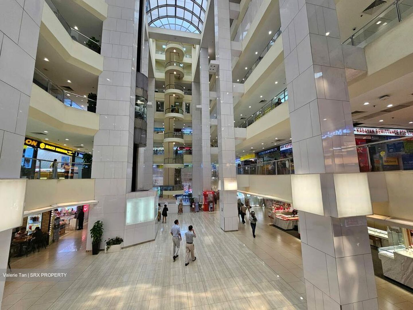 Lucky Plaza (D9), Shop House #450868481